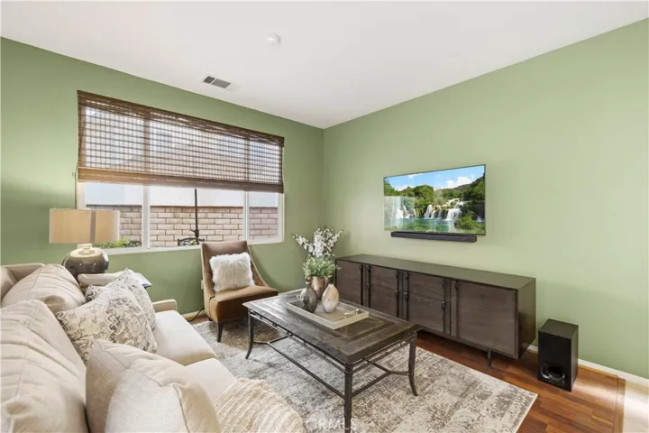 28940 Mirada Circulo, Valencia, California 91354