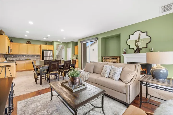 28940 Mirada Circulo, Valencia, California 91354