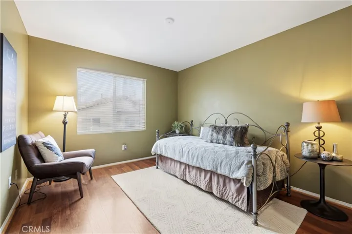 28940 Mirada Circulo, Valencia, California 91354