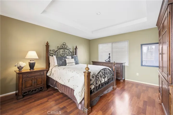 28940 Mirada Circulo, Valencia, California 91354
