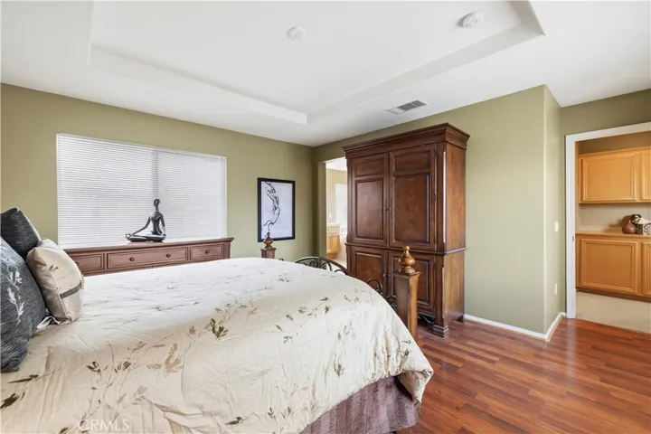 28940 Mirada Circulo, Valencia, California 91354