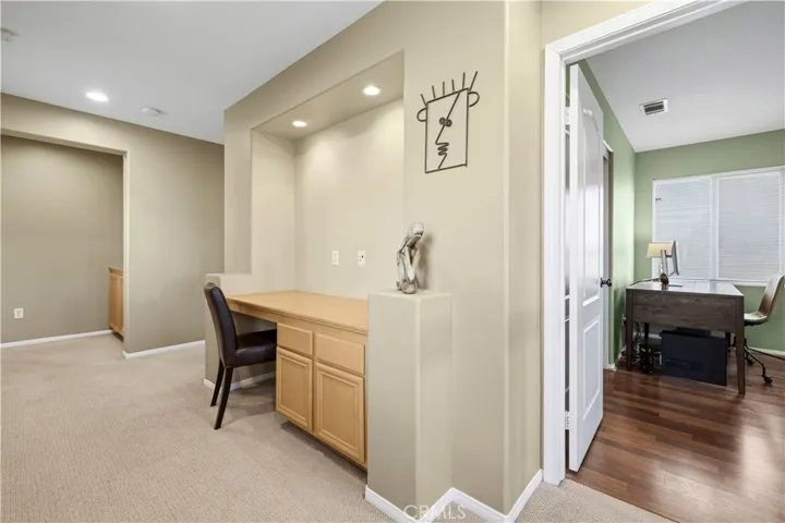 28940 Mirada Circulo, Valencia, California 91354