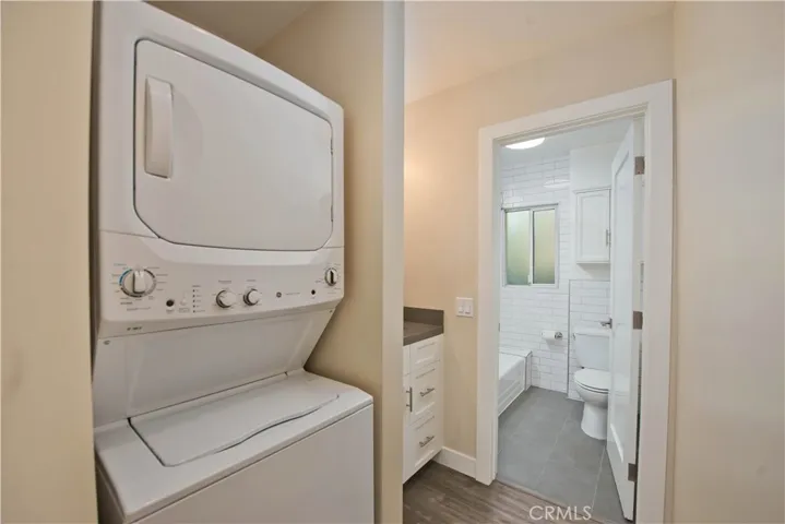 1639 Redcliff 1/2, Los Angeles, California 90026