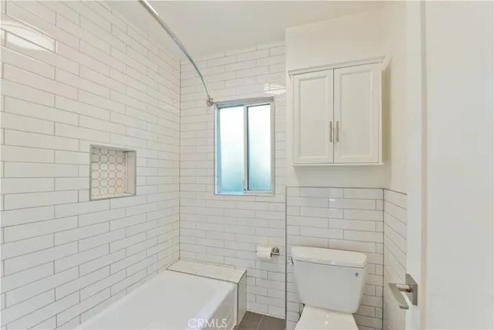 1639 Redcliff 1/2, Los Angeles, California 90026