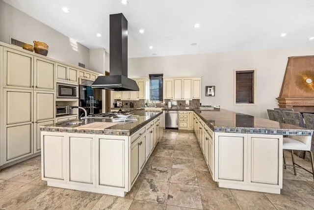 20 kitchen 3