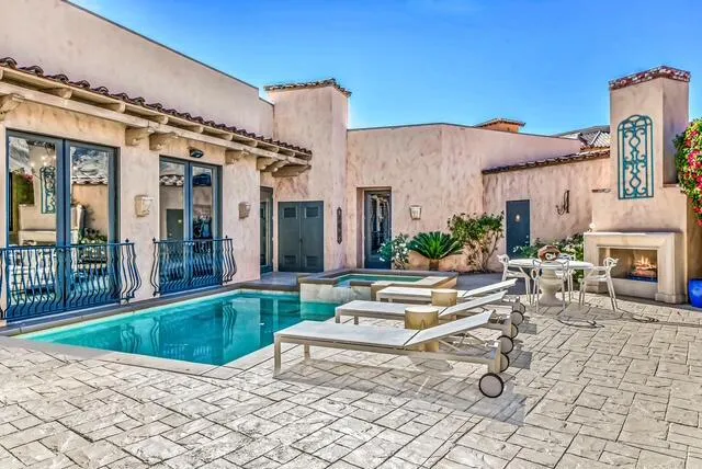 20 pool area 3