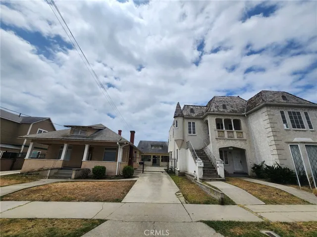 637 W 11th, San Pedro, California 90731