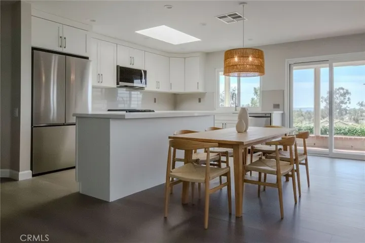 Dining Room VS