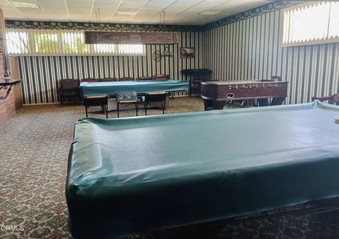 POOL TABLE ROOM