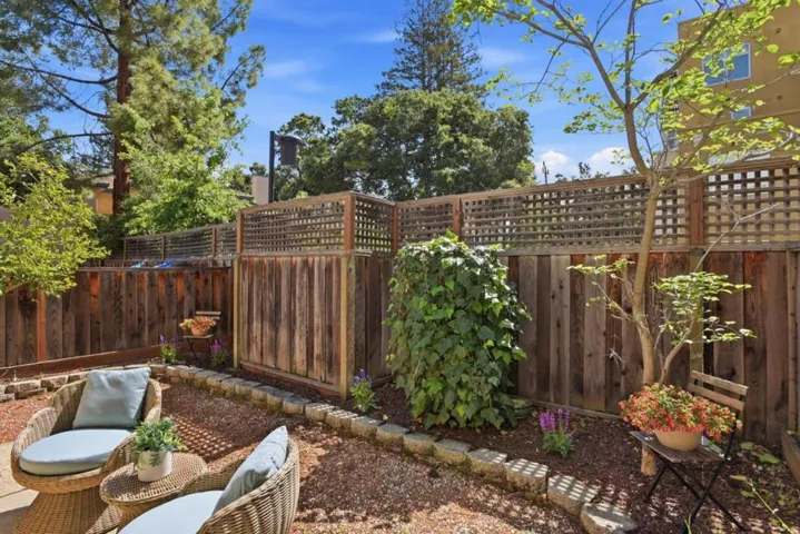 4173 El Camino Real 9, Palo Alto, California 94306
