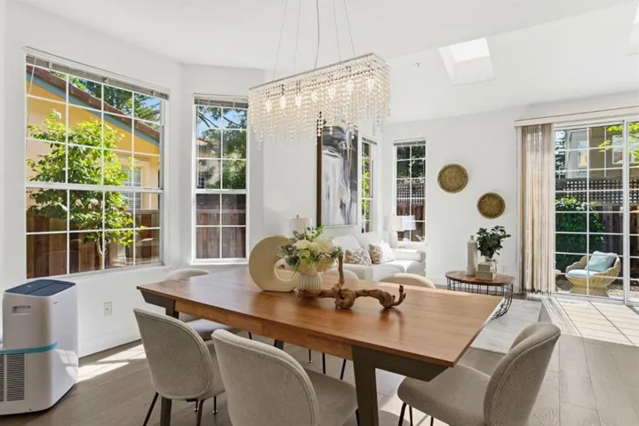 4173 El Camino Real 9, Palo Alto, California 94306