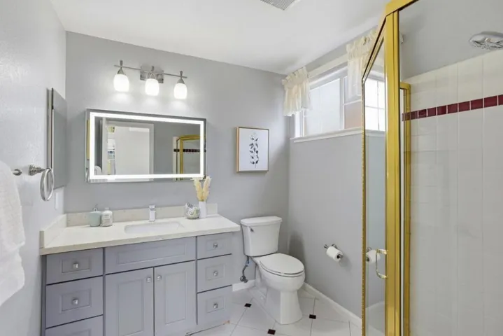 4173 El Camino Real 9, Palo Alto, California 94306
