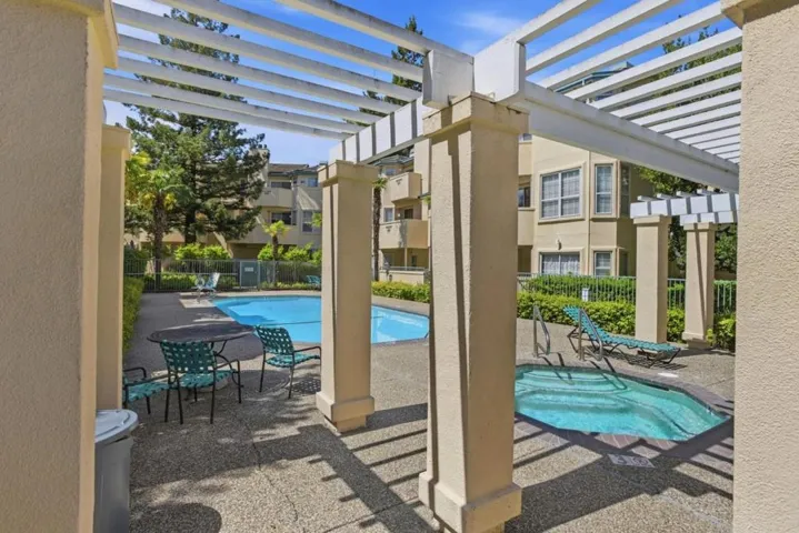 4173 El Camino Real 9, Palo Alto, California 94306