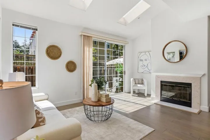4173 El Camino Real 9, Palo Alto, California 94306