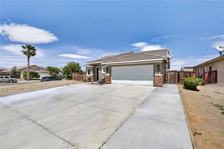 10948 Remington, Adelanto, California 92301
