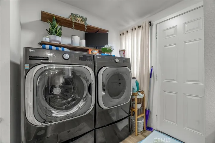 INDOOR LAUNDRY