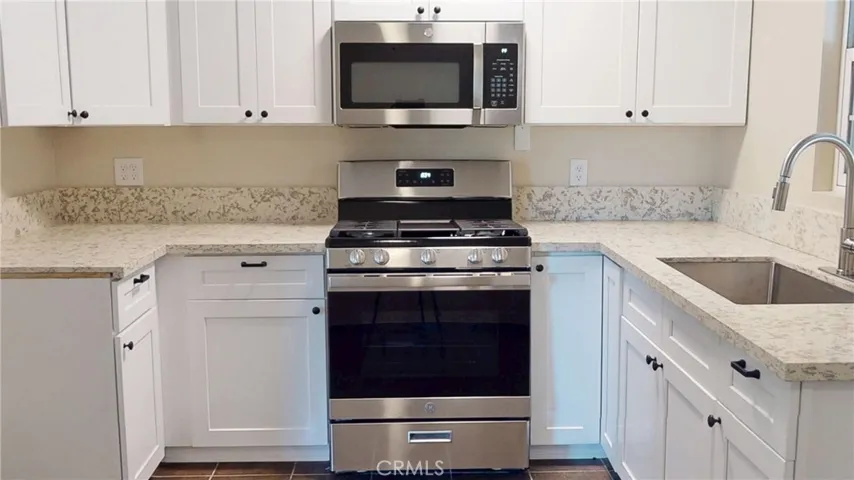1014 W Andrews, Fresno, California 93705