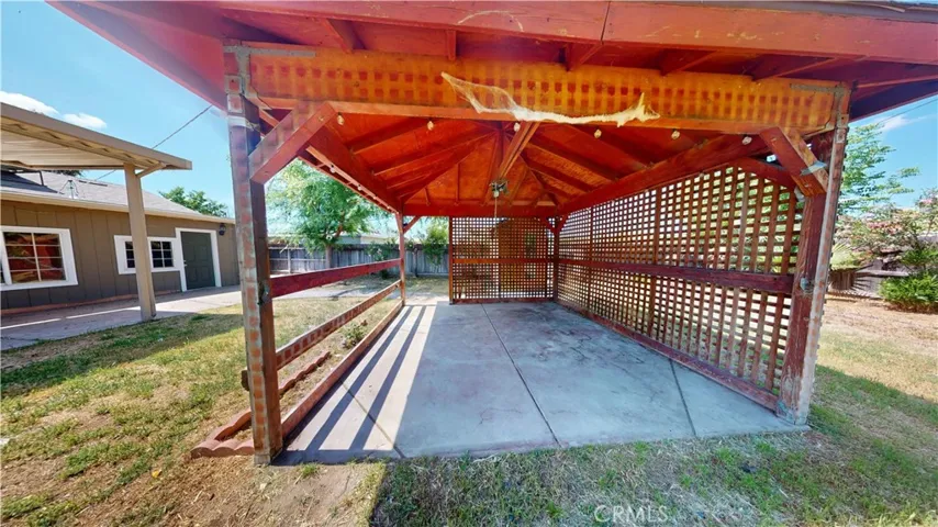 1014 W Andrews, Fresno, California 93705