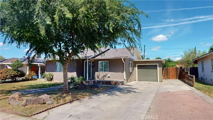 1014 W Andrews, Fresno, California 93705