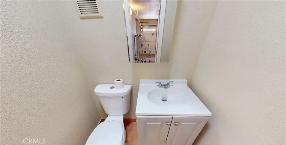 1014 W Andrews, Fresno, California 93705