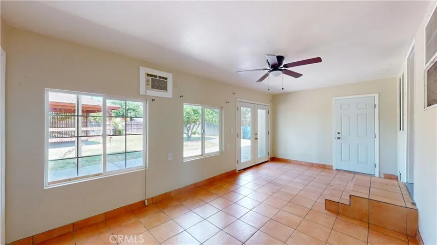 1014 W Andrews, Fresno, California 93705