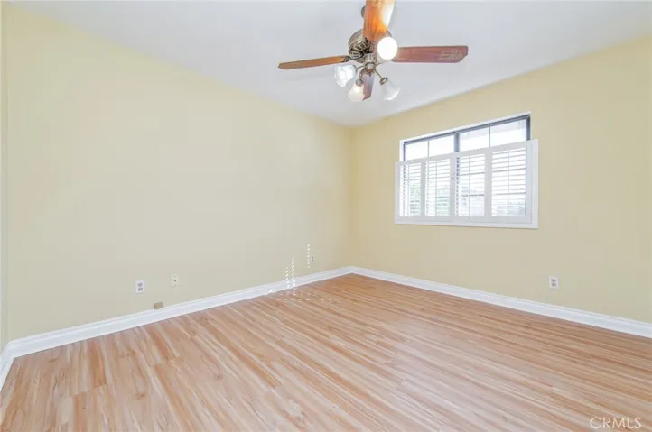 Upstairs 2nd bedroom