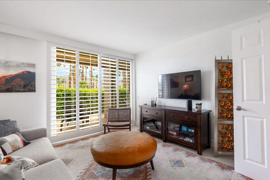 48910NolinePlace-45