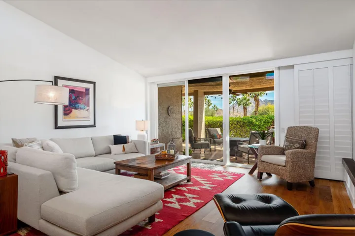 48910NolinePlace-14