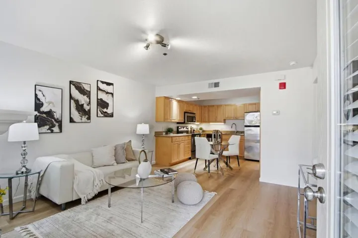 631 E El Camino Real 102, Sunnyvale, California 94087