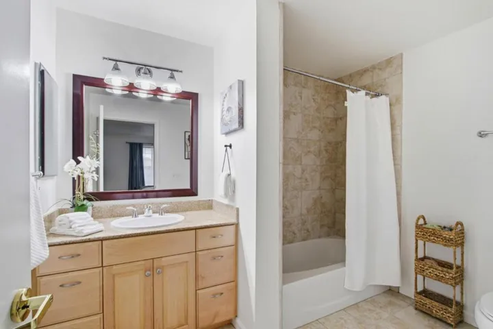 631 E El Camino Real 102, Sunnyvale, California 94087