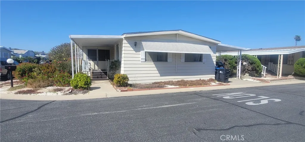 #403 San Rafael MHE for sale with low space rent and on registration not property taxes. Being sold "AS IS".