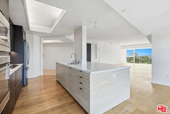 13600 Marina Pointe Drive 602, Marina Del Rey, California 90292