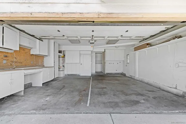 9193 Vista Entrada, Lakeside, California 92040