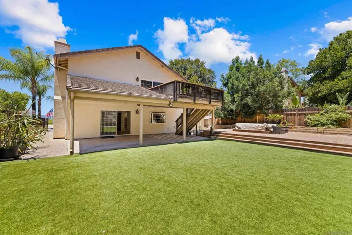 9193 Vista Entrada, Lakeside, California 92040