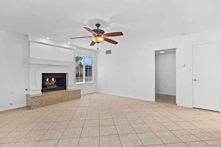 9193 Vista Entrada, Lakeside, California 92040
