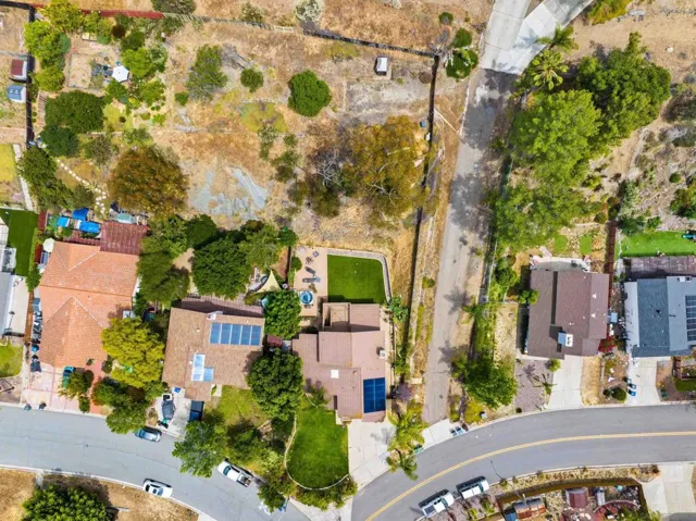 9193 Vista Entrada, Lakeside, California 92040