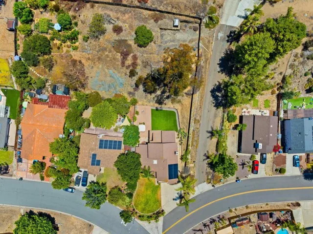 9193 Vista Entrada, Lakeside, California 92040