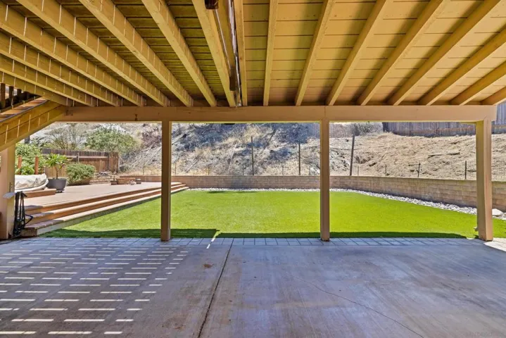 9193 Vista Entrada, Lakeside, California 92040