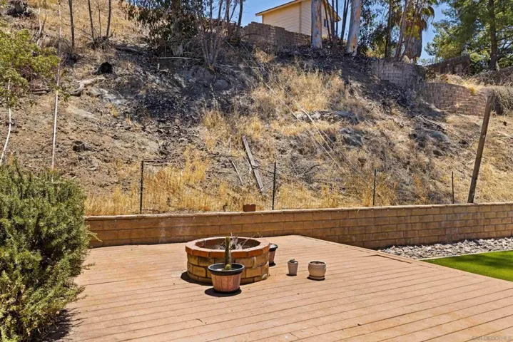 9193 Vista Entrada, Lakeside, California 92040