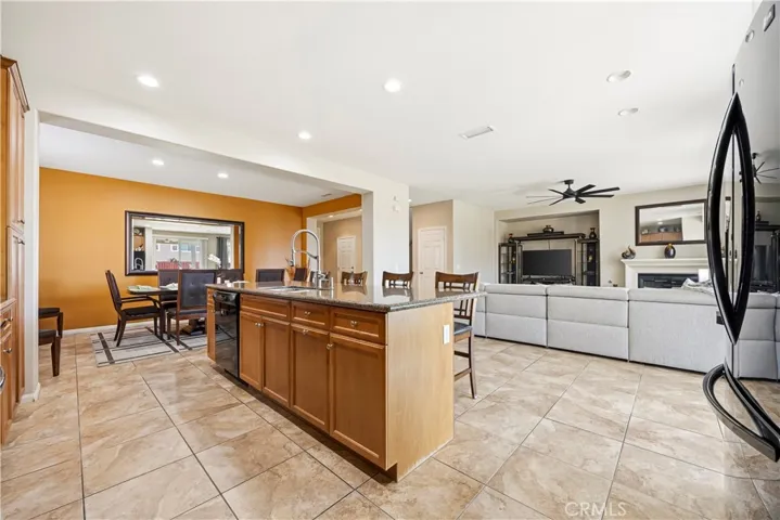 27073 N Bay Lane, Menifee, California 92585