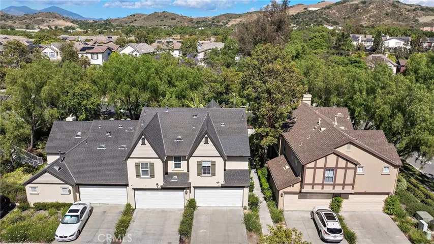 90 Three Vines Court, Ladera Ranch, California 92694