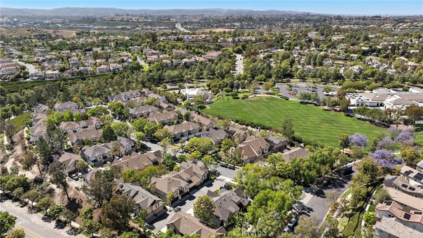 90 Three Vines Court, Ladera Ranch, California 92694