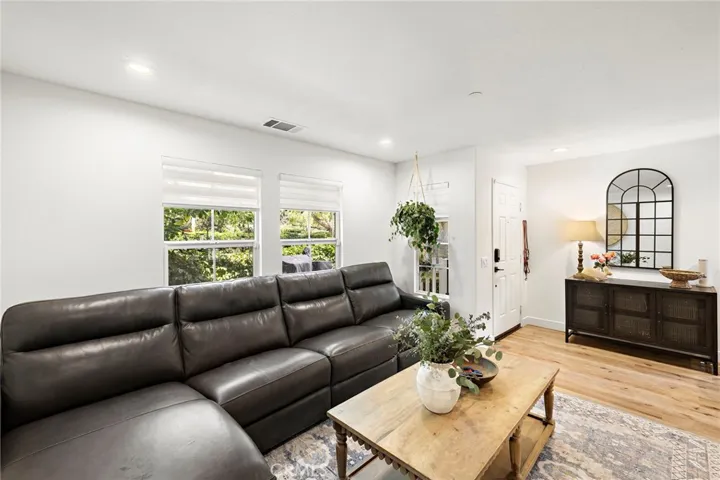 90 Three Vines Court, Ladera Ranch, California 92694