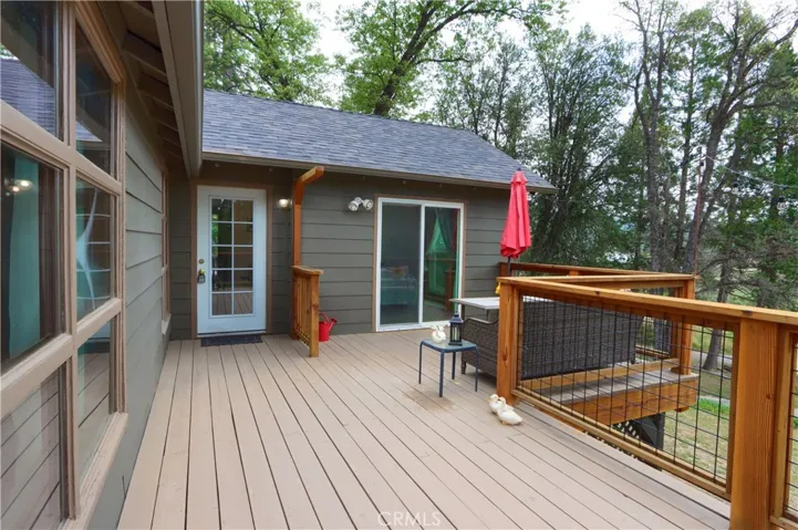 New Decking, Paint & Roof