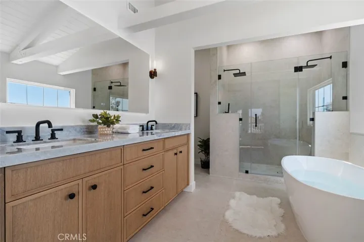 28812 Shady Pl., Laguna Beach, California 92651