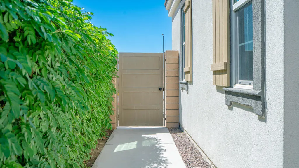 78810 Adesso Way Exterior-10