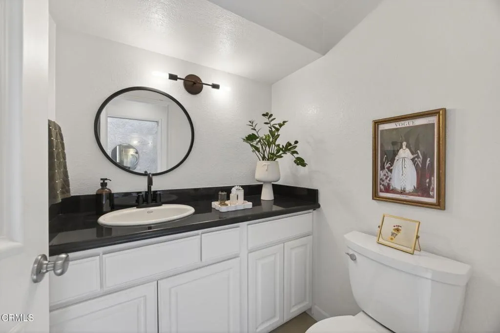 32-web-or-mls-Upmarket Media-456ViaC058