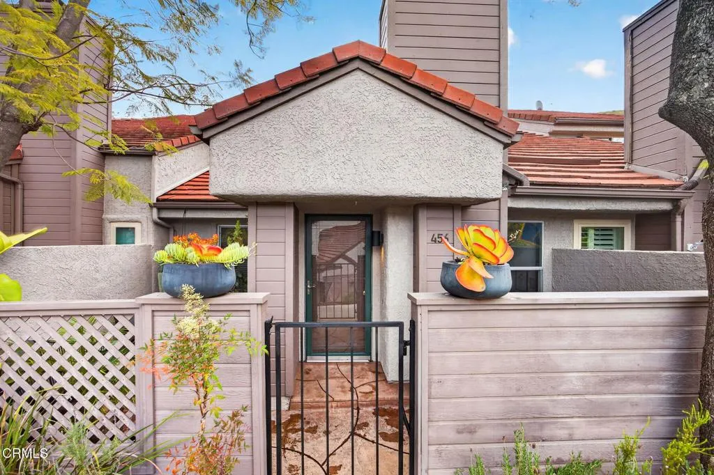 1-web-or-mls-Upmarket Media-456ViaC107