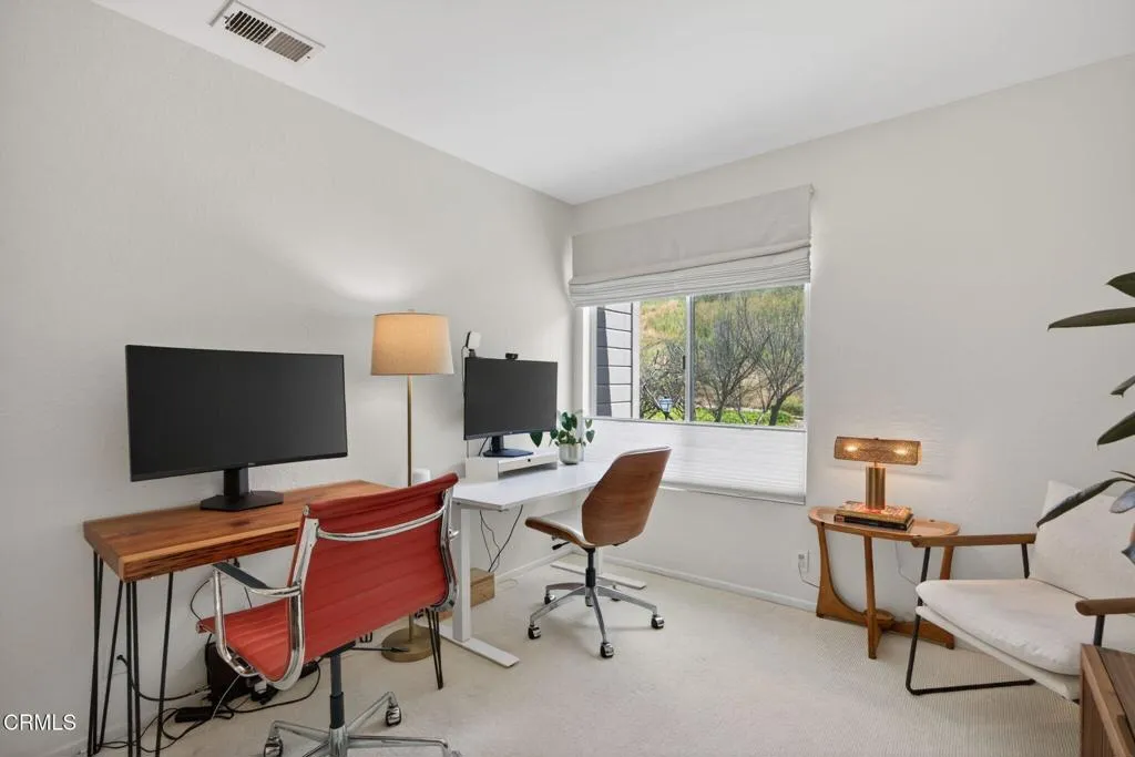 31-web-or-mls-Upmarket Media-456ViaC078