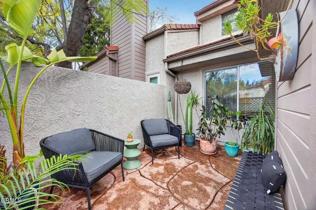 4-web-or-mls-Upmarket Media-456ViaC116